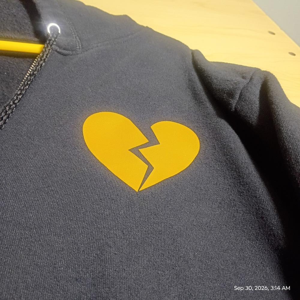 Hanes Zip Up Hoodie Women Medium Black Yellow Heartbreakers Graphic M Hoodie